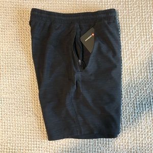 7” Lululemon Pace Breaker Shorts black large